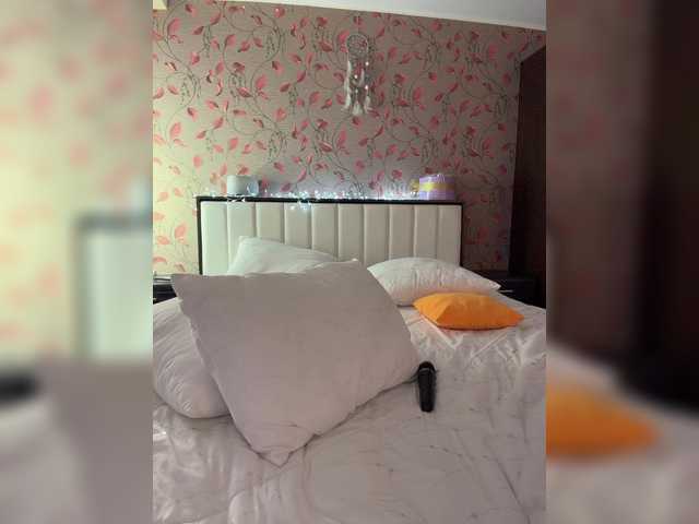 _Lally_ live cam preview