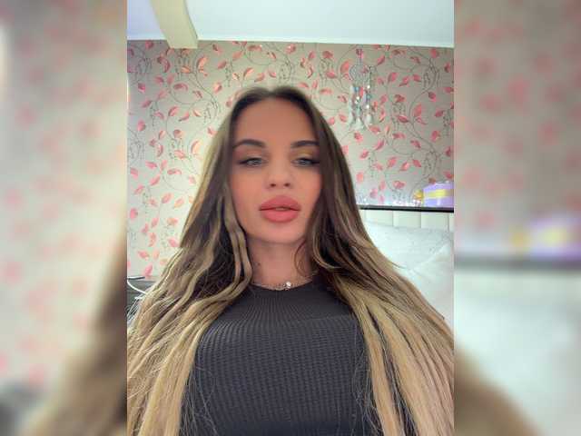 LedyMiya live cam on BongaCams