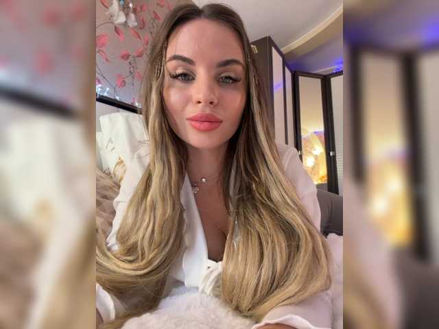 LedyMiya live cam on BongaCams