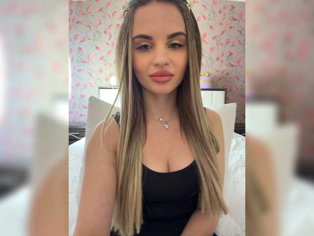 LedyMiya live cam on BongaCams