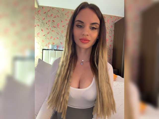 _Lally_ live cam preview