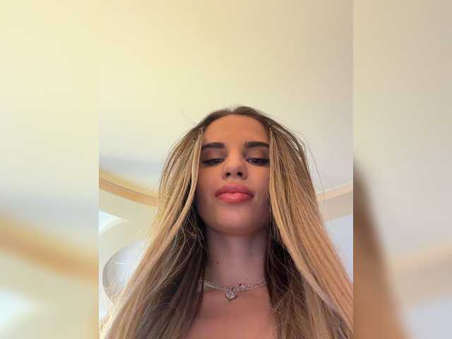 LedyMiya live cam on BongaCams