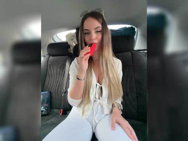 LedyMiya live cam on BongaCams