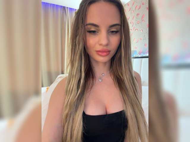 LedyMiya live cam on BongaCams