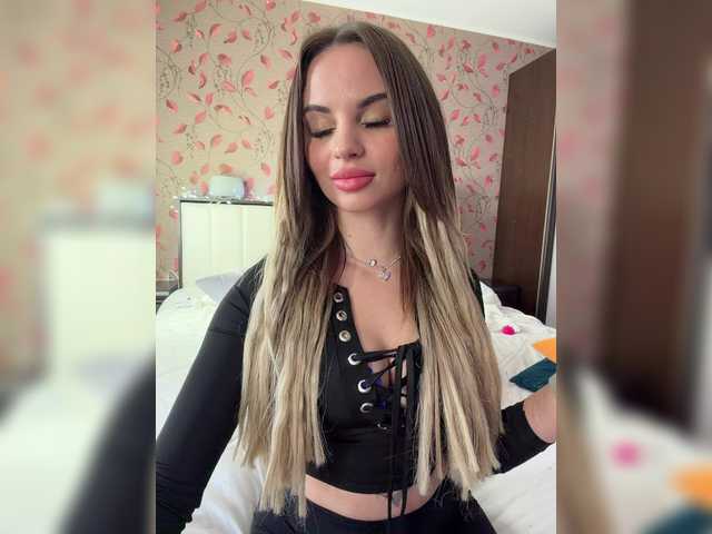 _Lally_ live cam preview