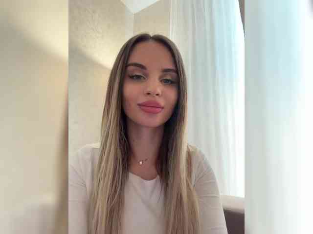 LedyMiya Sex Cam Show