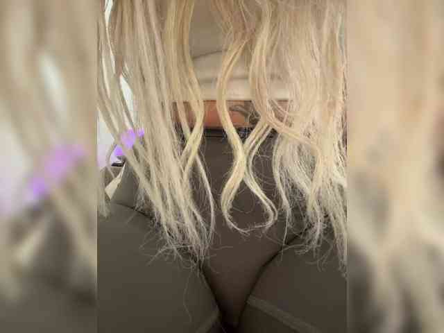 LedyMiya webcam