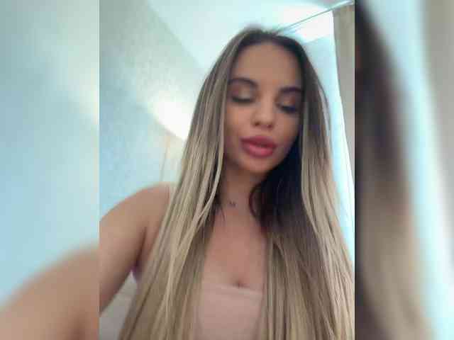 LedyMiya Sex Cam Show
