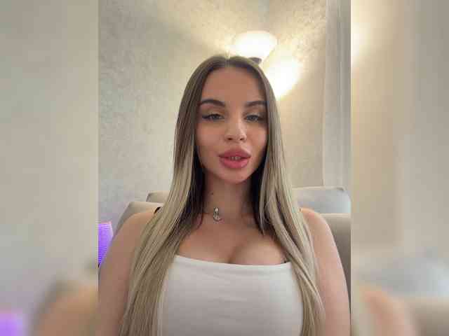 LedyMiya Sex Cam Show