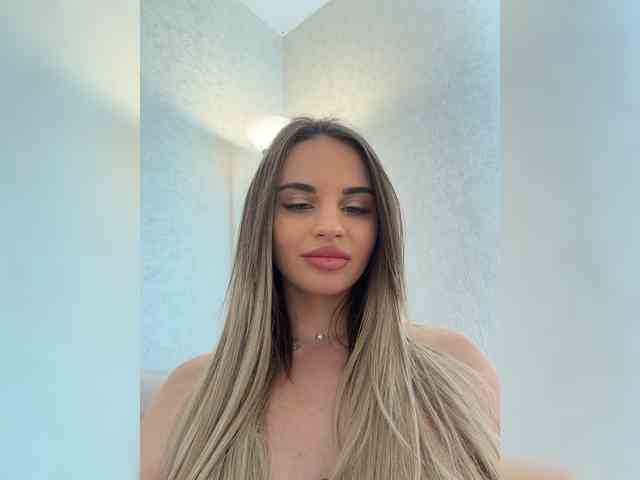 LedyMiya Sex Cam Show