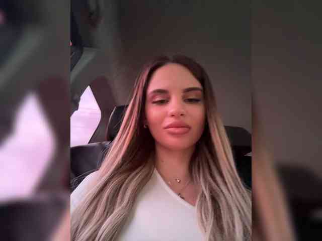 Modelo: LedyMiya