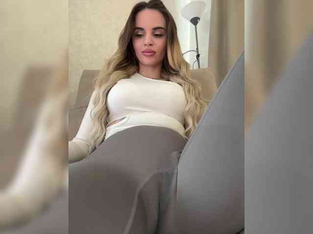 adult chatroom LedyMiya