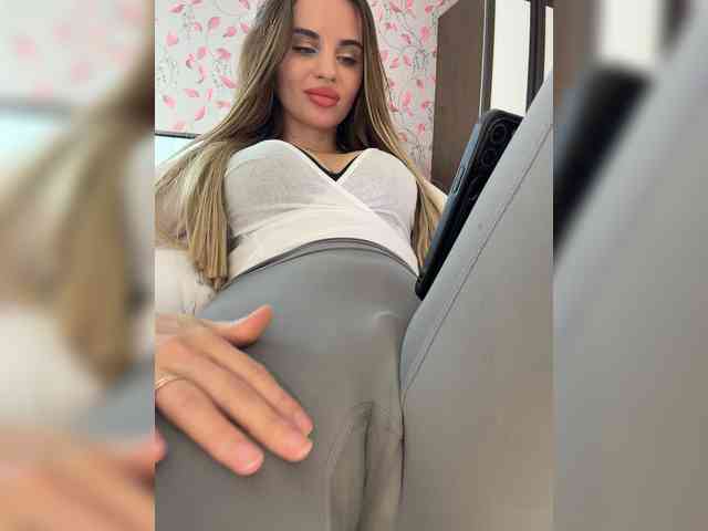 adult chatroom LedyMiya