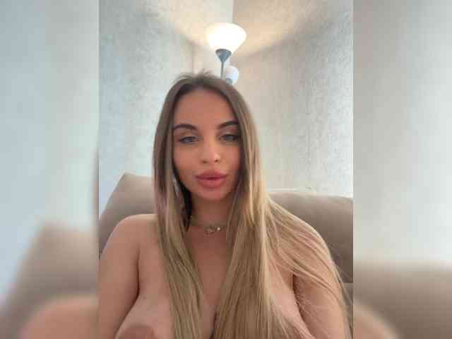 LedyMiya Sex Cam Show