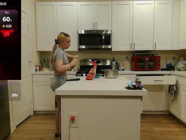 bubblybubbles live cam on BongaCams
