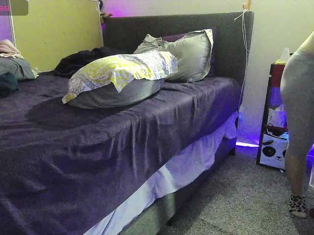 bubblybubbles's BongaCams show and profile