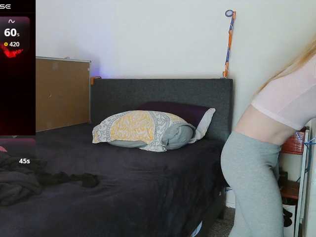 bubblybubbles, live now on BongaCams