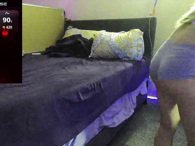 Modella: bubblybubbles