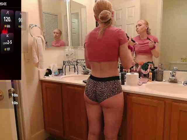 Modella: bubblybubbles