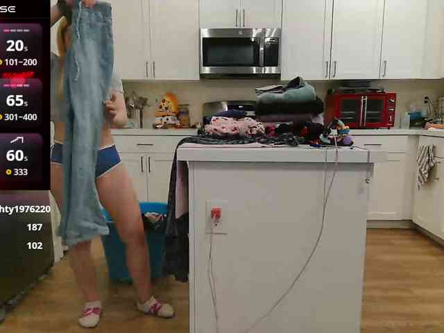bubblybubbles webcam
