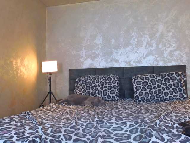 ParisVany26