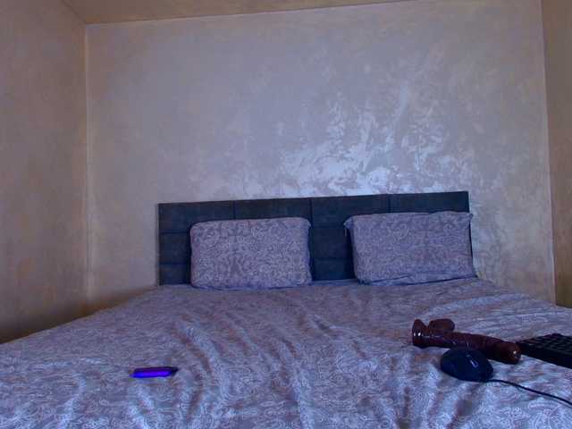 ParisVany26 live cam on BongaCams