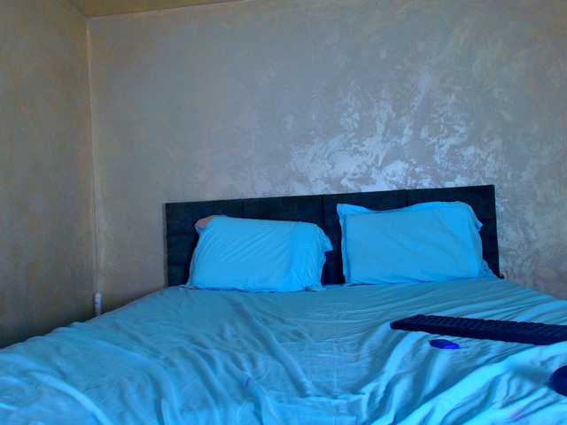 ParisVany26 live webcam show