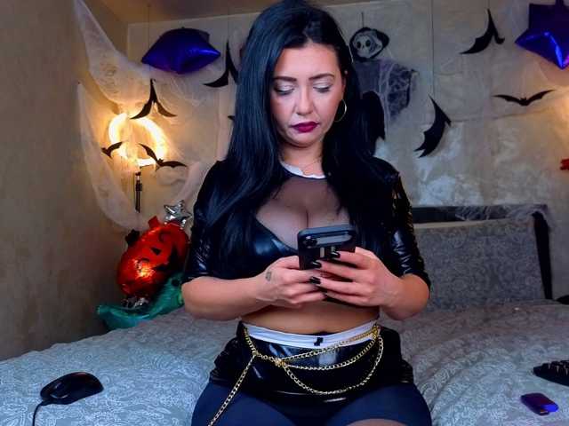 LauraVanessa