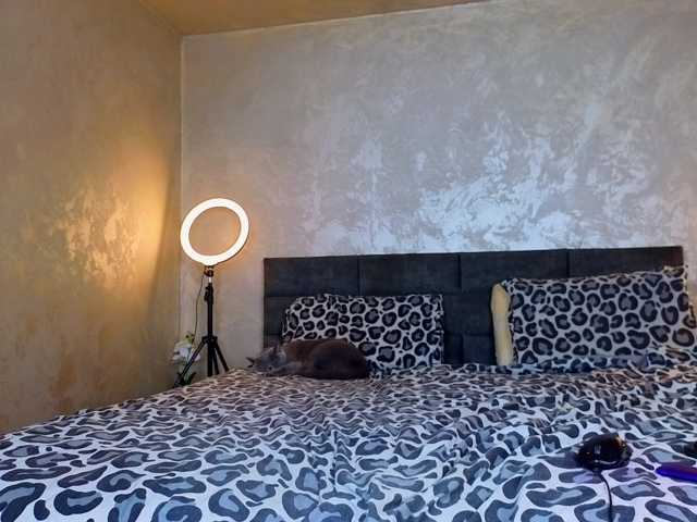 ParisVany26 live cam on BongaCams
