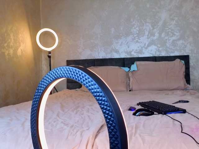 ParisVany26