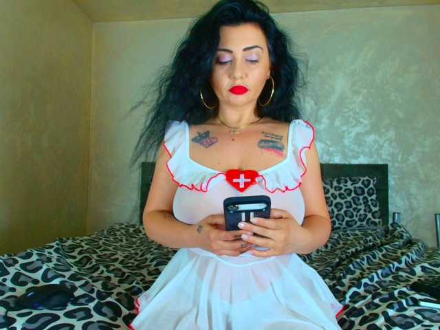 LauraVanessa
