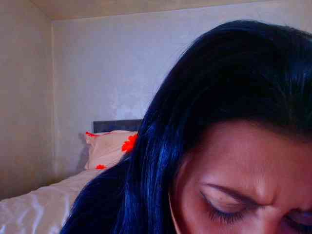 LauraVanessa webcam