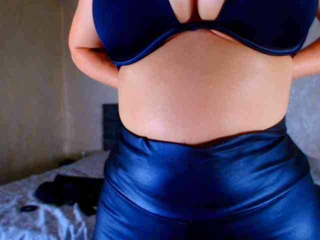 LauraVanessa webcam