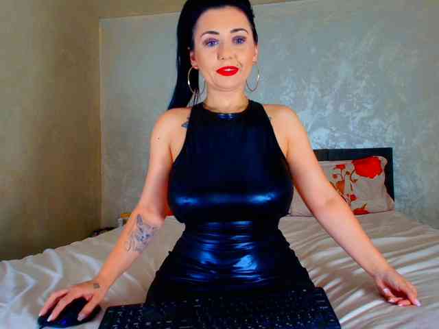 LauraVanessa webcam