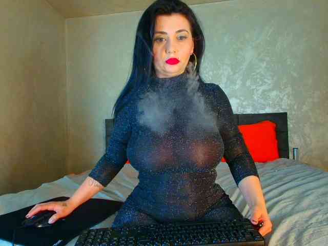 LauraVanessa webcam
