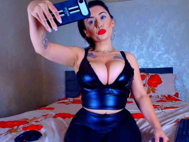 ParisVany26