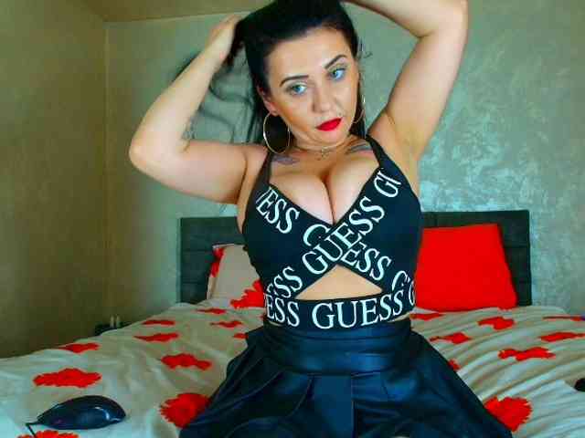 LauraVanessa webcam