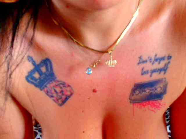 LauraVanessa webcam