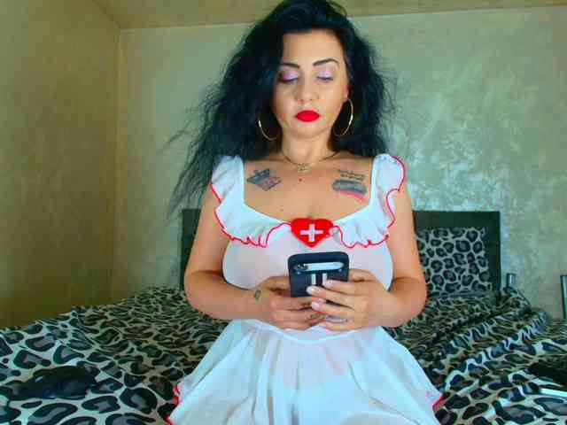LauraVanessa