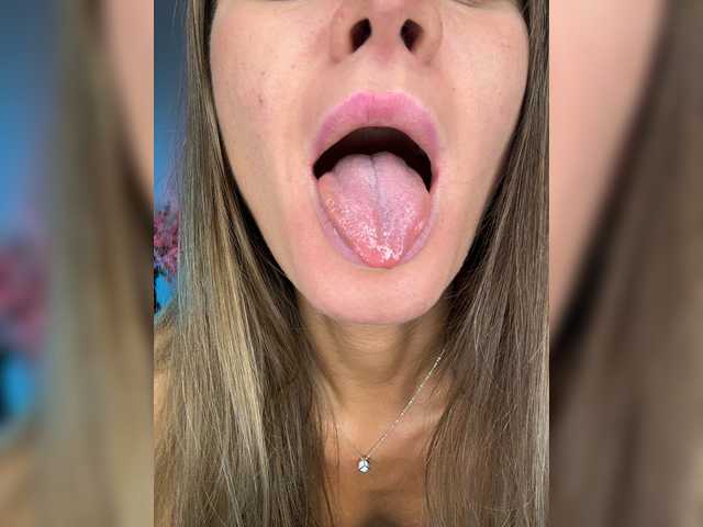 Model2021 live cam on BongaCams