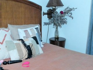 Christine_40 Porn Show