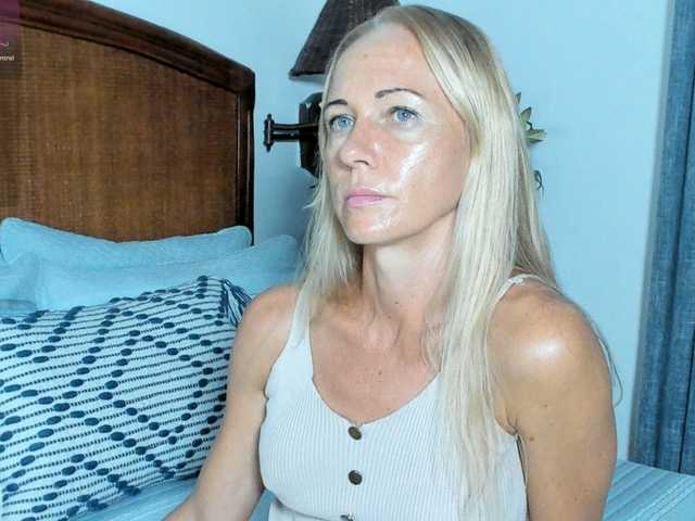 sweet-doll-20 live cam on BongaCams