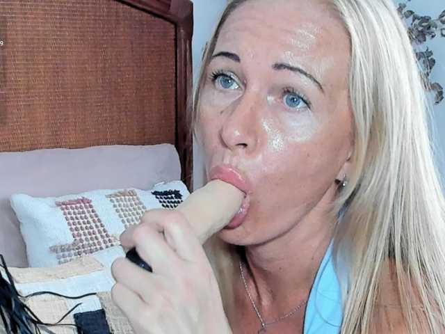 sweet-doll-20 live cam on BongaCams