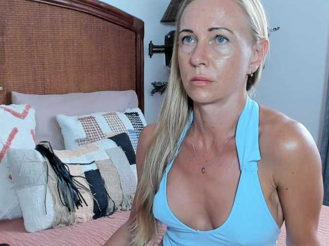 sweet-doll-20 live cam on BongaCams