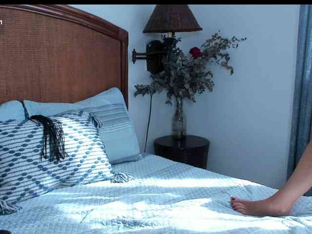 Christine_40 webcam