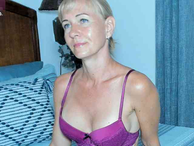sweet-doll-20 bongacams