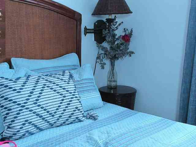 Christine_40 webcam