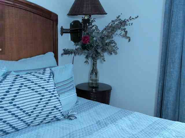Christine_40 webcam