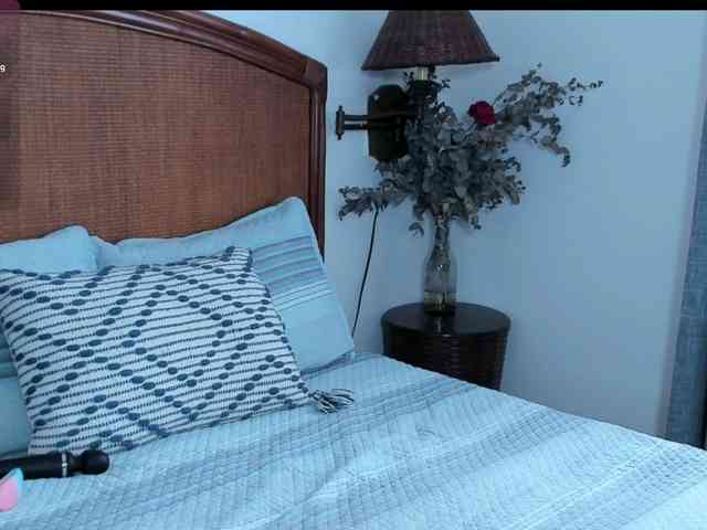 Christine_40 webcam