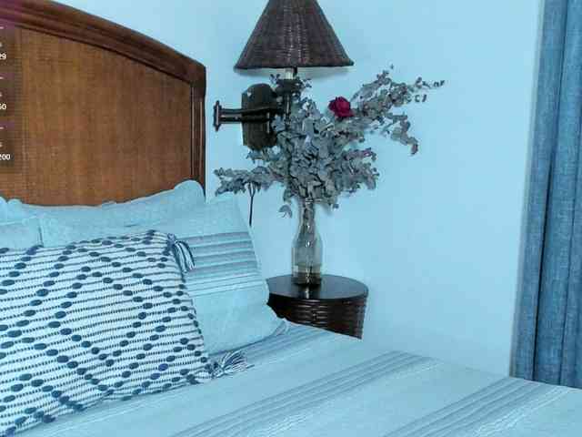 Christine_40 webcam